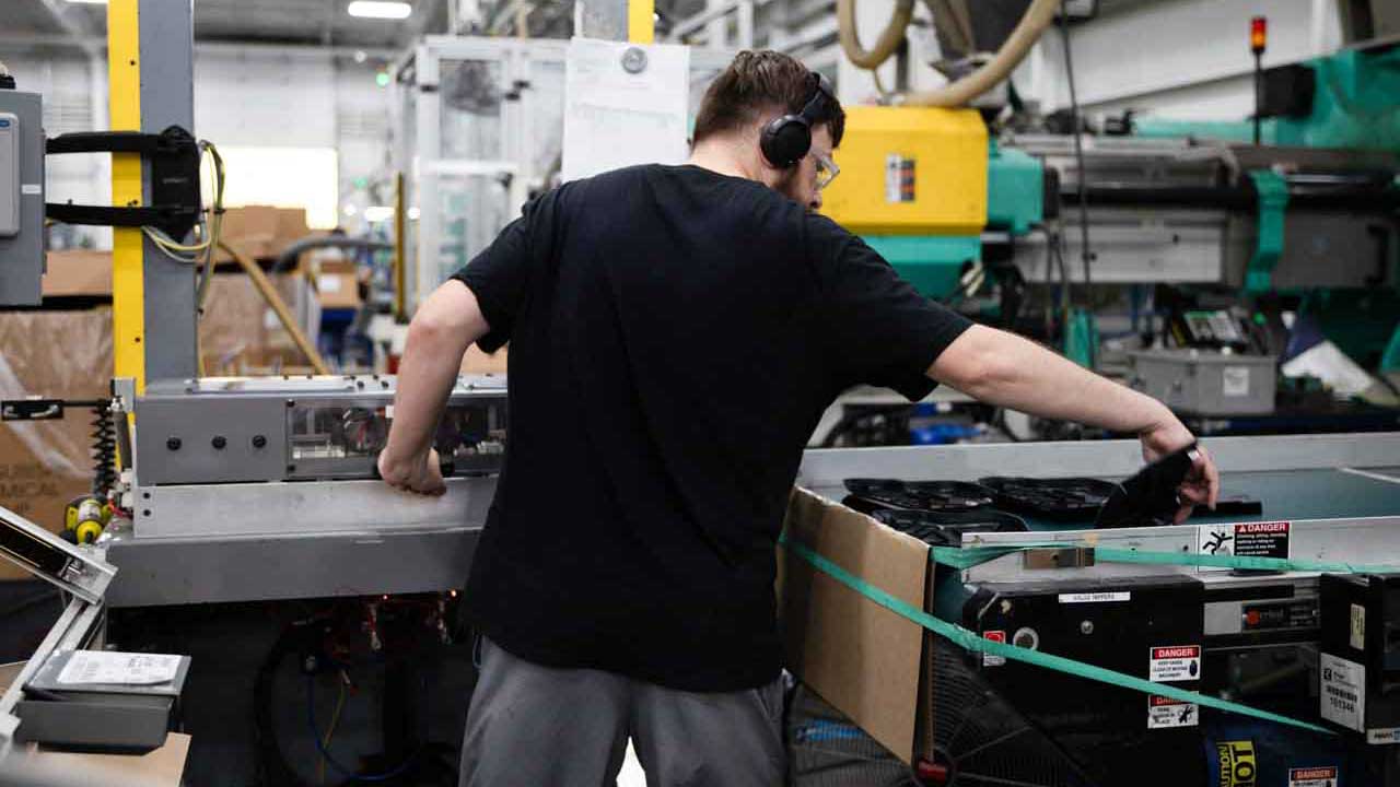 Assembly Station Male Employee1